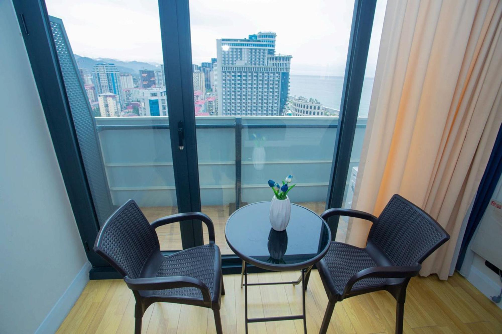 Orbi Aparthotel In Батумі Екстер'єр фото