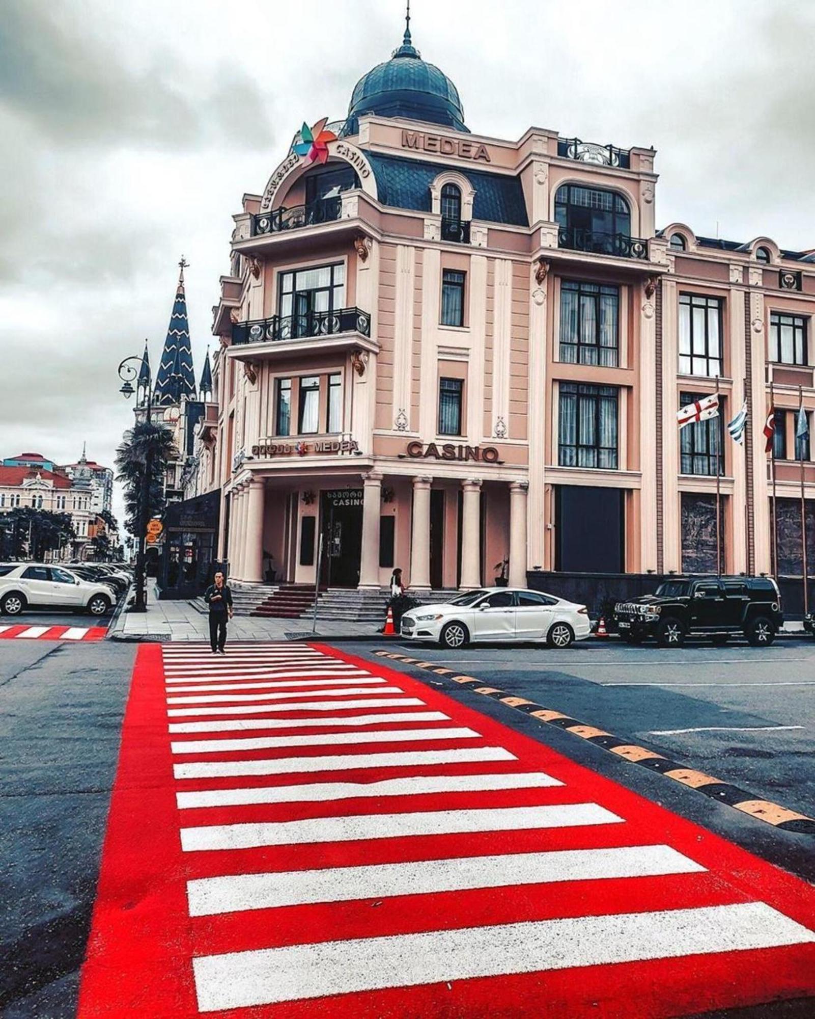 Orbi Aparthotel In Батумі Екстер'єр фото