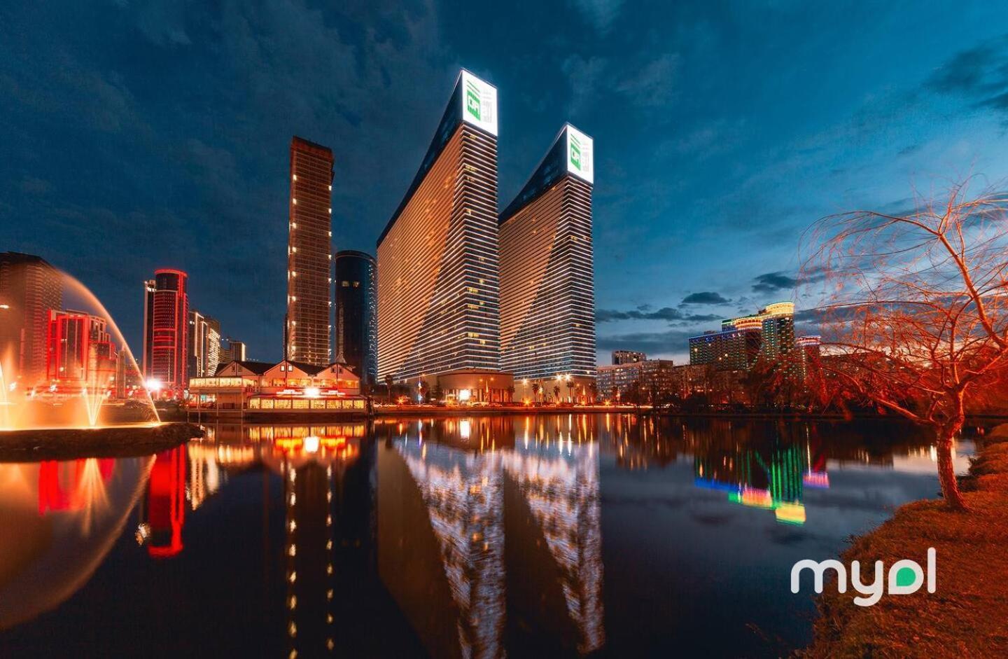 Orbi Aparthotel In Батумі Екстер'єр фото
